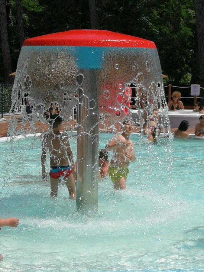 Piomboni Camping Village Marina di Ravenna Kültér fotó